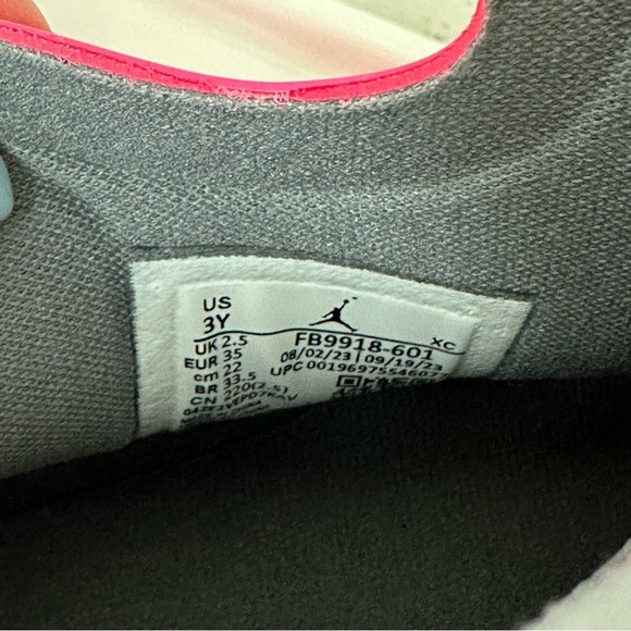 Jordan Pink Girls Boots Size 3 Youth - Picture 12 of 15